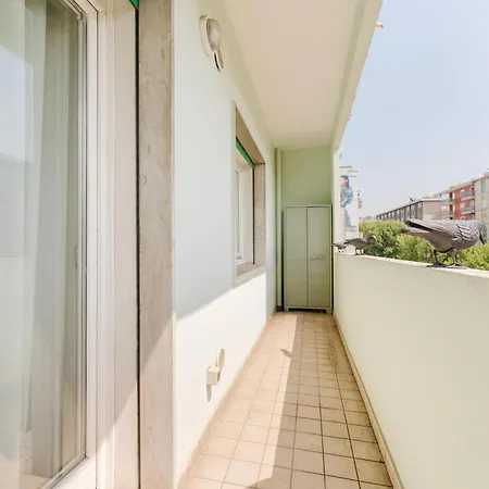 Betty Flat - 10 Min From Venice & Train Station